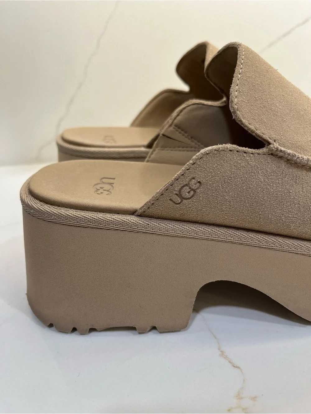 UGG Suede Platform Slide Sandals Camel Tan Square Toe Wedge Slides Sz 9